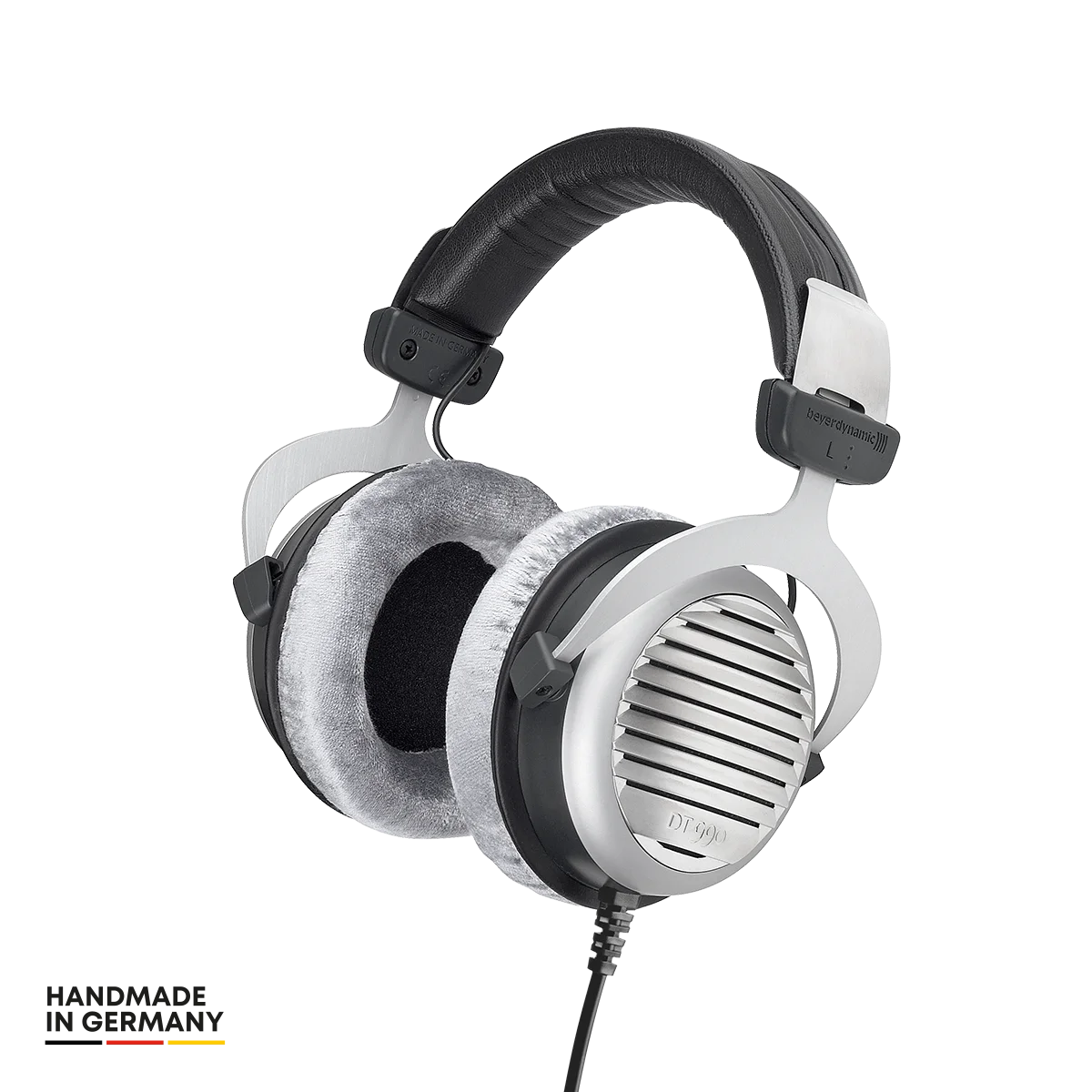 DT 990 EditionHi-fi headphones (open)